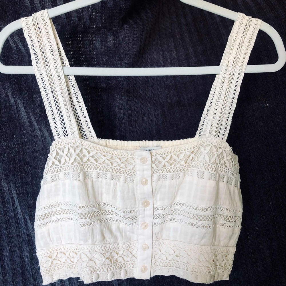 American Eagle crop top